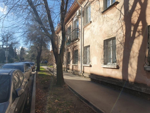 Продажа 2-комн квартиры Гамарника Яна, 12