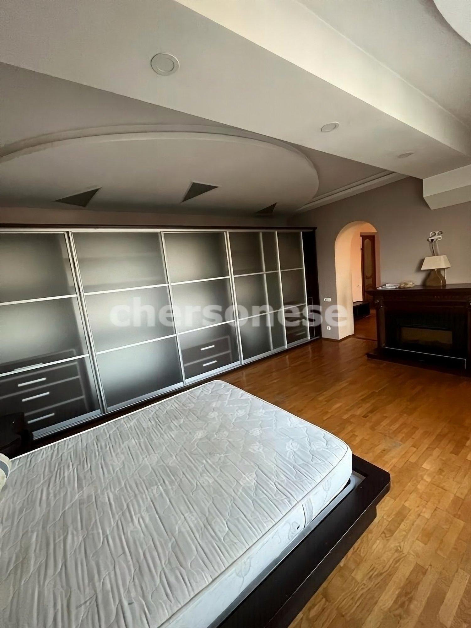 Купить квартиру за 19 995 000 рублей на Ленина улица, д.68