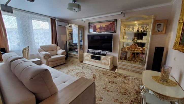 2-комн квартира Античный проспект, д.11А