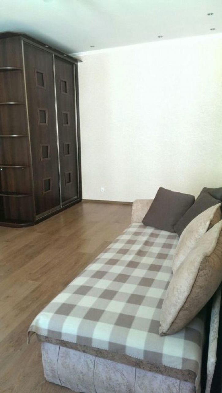 4-комн квартира Античный просп., 6