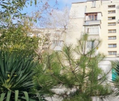 2-комн, 52кв м, этаж 1/5 улица Маршала Геловани, 1