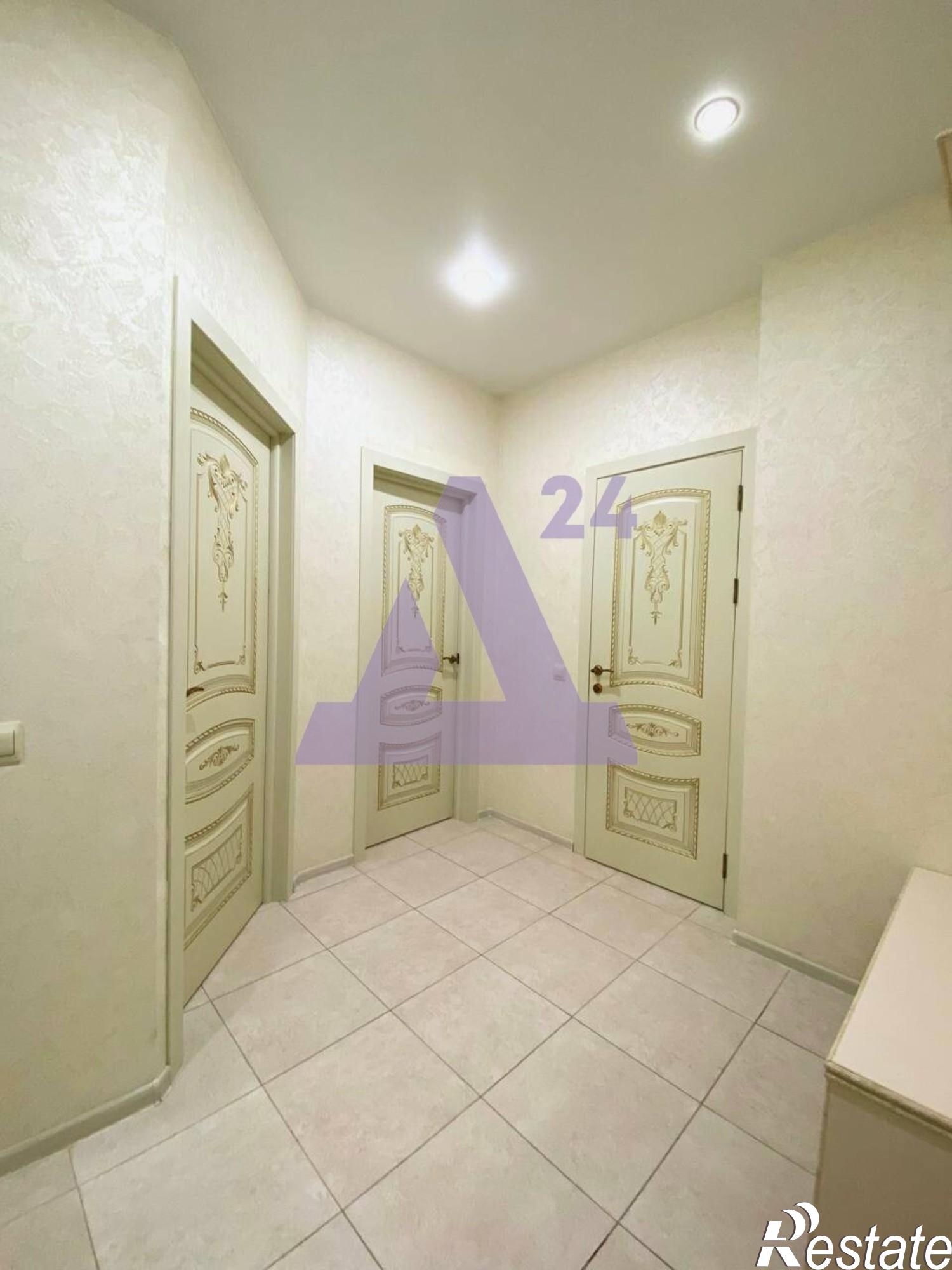 Купить квартиру за 12 700 000 рублей на проспект Античный, дом 5/1