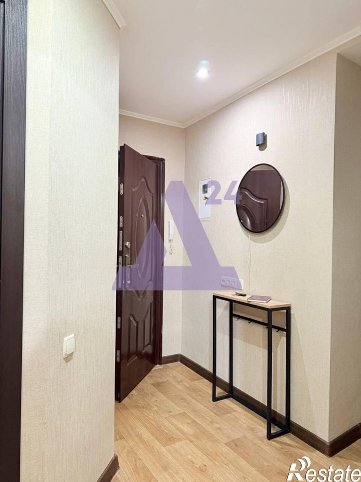 3-комн квартира проспект Генерала Острякова, дом 69а