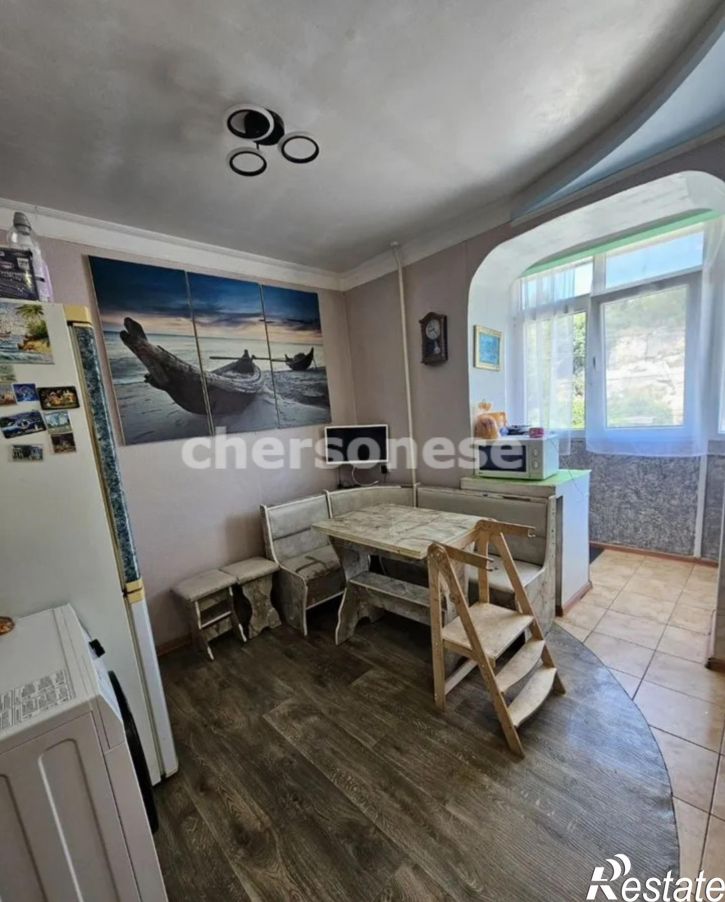 3-комн квартира Менжинского улица, д.8