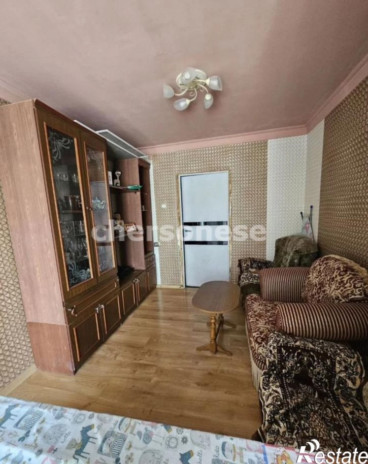 3-комн квартира Менжинского улица, д.8