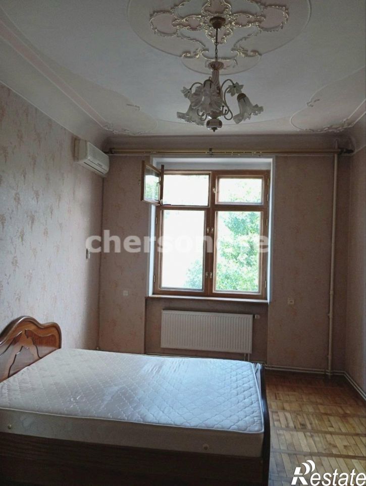 4-комн квартира Героев Севастополя улица, д.10