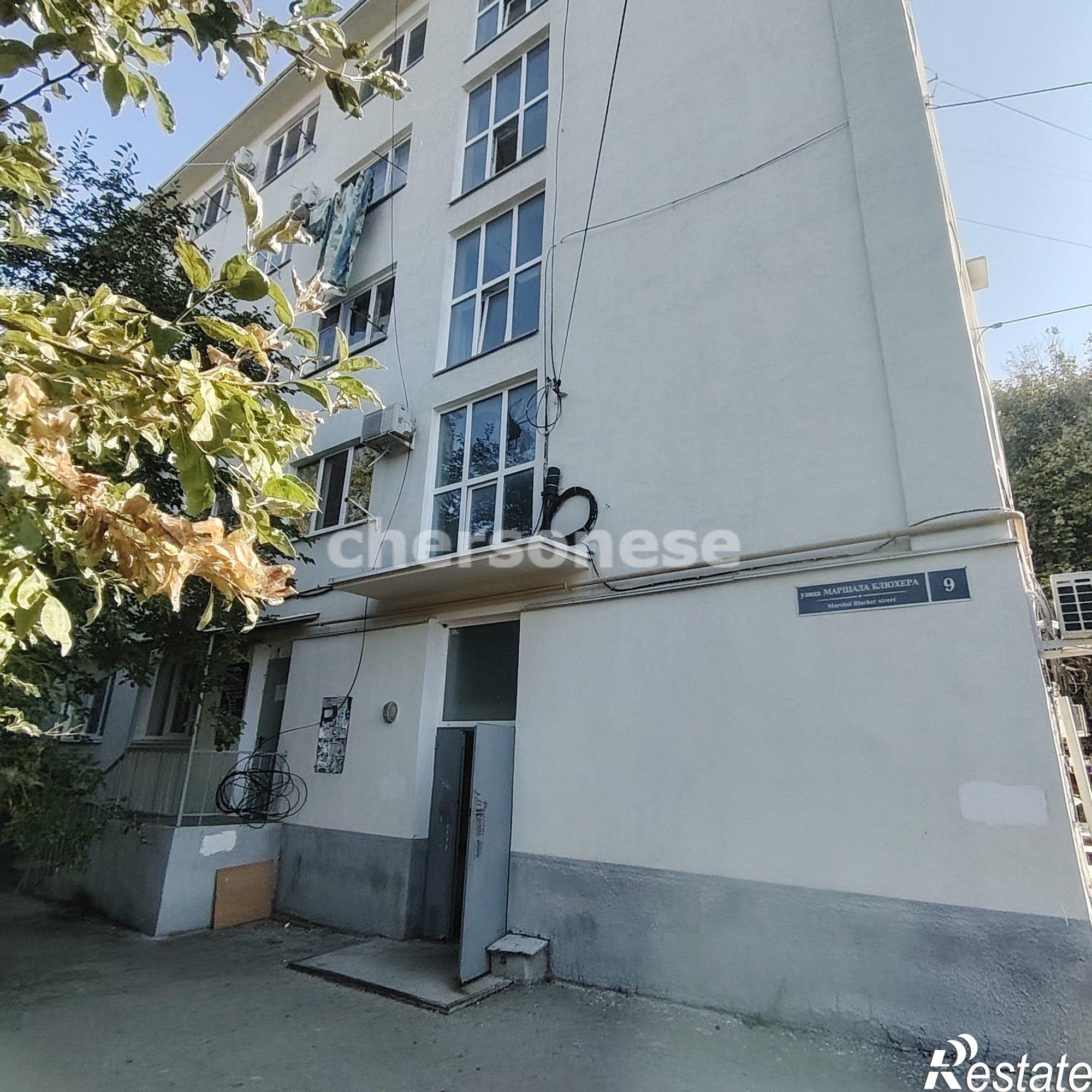 Купить комнату за 2 950 000 рублей на Маршала Блюхера улица, д.9