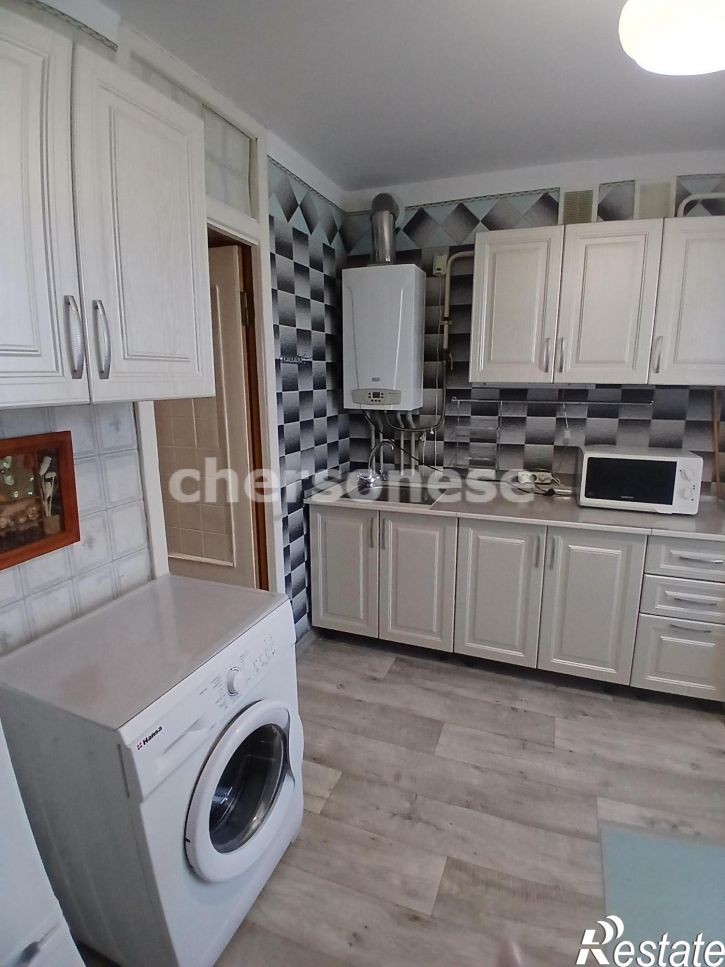 3-комн квартира Молодых Строителей улица, д.4