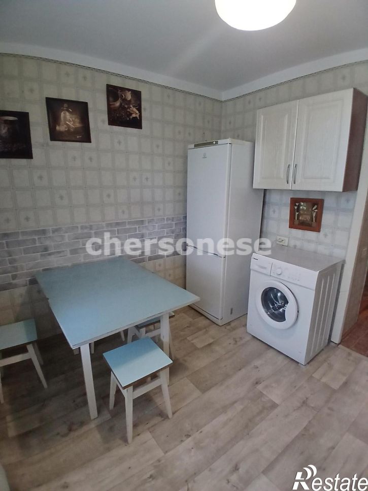 3-комн квартира Молодых Строителей улица, д.4