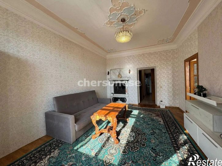 2-комн квартира Суворова улица, д.31