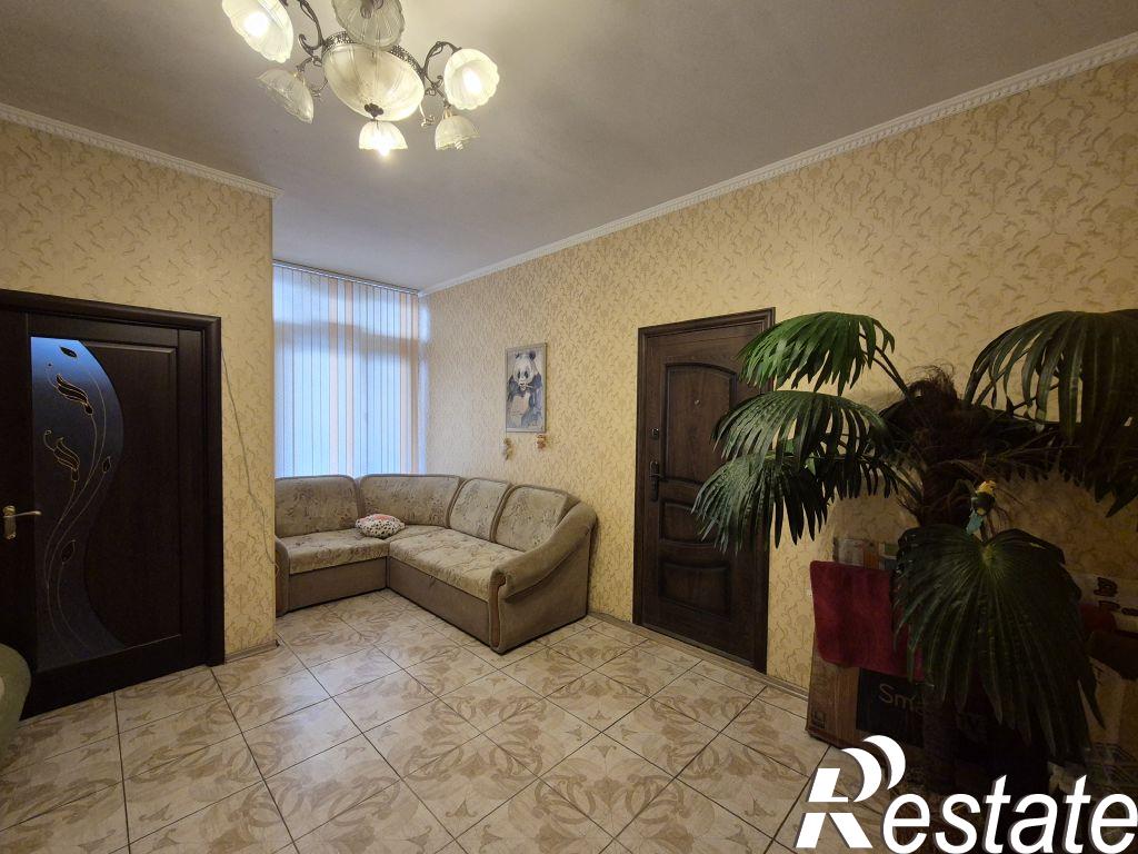 Купить квартиру за 12 000 000 рублей на Вакуленчука, 53 корп.10