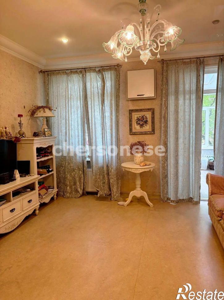 2-комн квартира Терещенко улица, д.5А