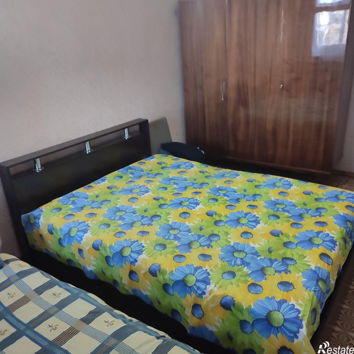 2-комн квартира Генерала Лебедя , 49
