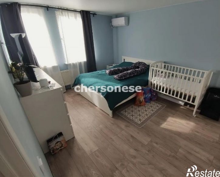 2-комн квартира Комбрига Потапова улица, д.31