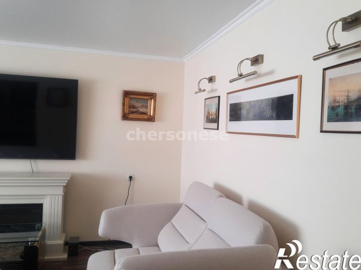 3-комн квартира проспект Октябрьской Революции, д.56Б