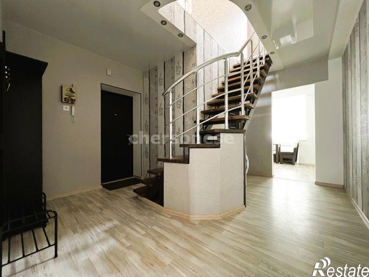3-комн квартира проспект Античный, д.18