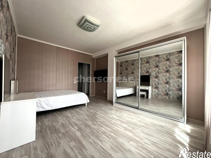 3-комн квартира проспект Античный, д.18