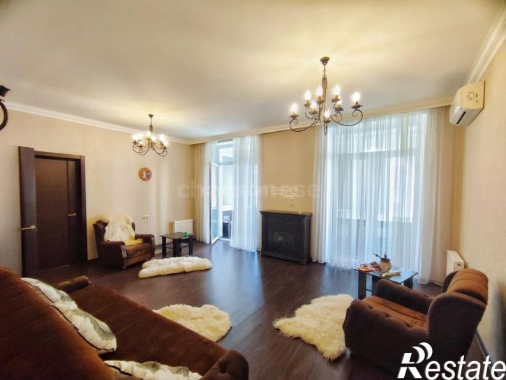3-комн квартира проспект Античный, д.8