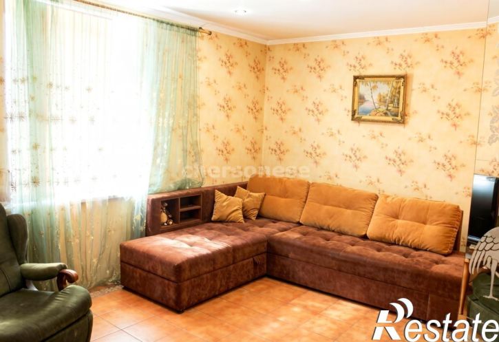 3-комн квартира улица Шмидта, д.4