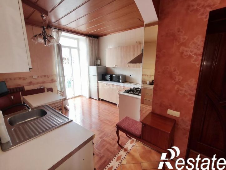 3-комн квартира улица Шмидта, д.4