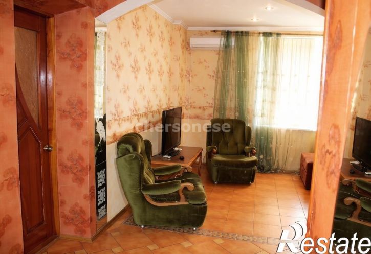 3-комн квартира улица Шмидта, д.4