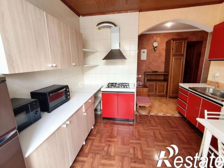 3-комн квартира улица Шмидта, д.4